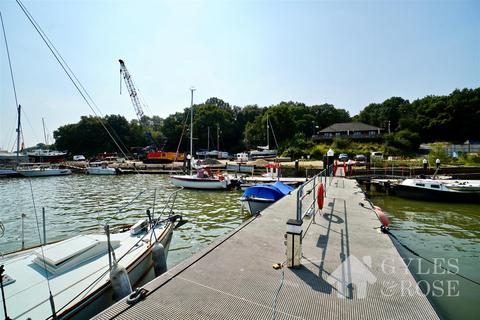 4 bedroom detached house for sale, Mistley Marina