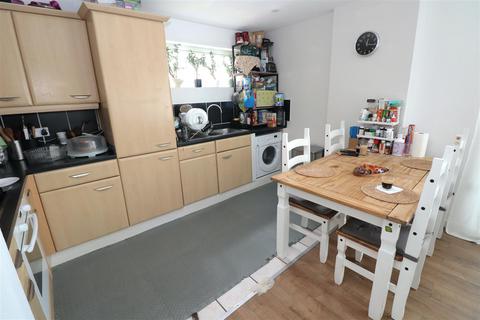 2 bedroom flat for sale, Forty Lane, Wembley