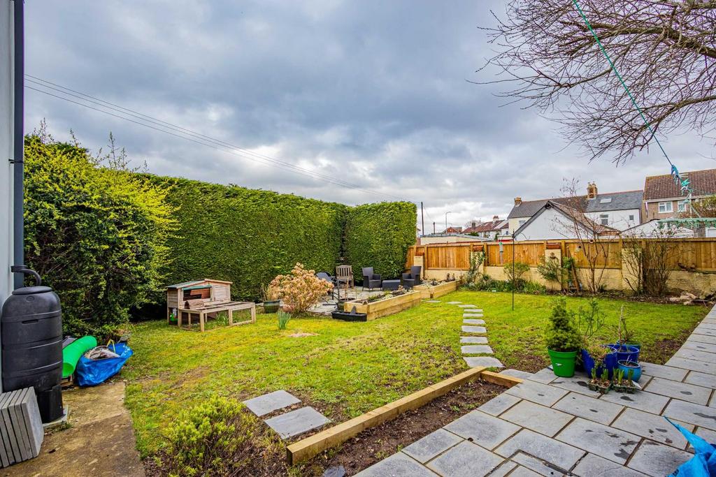 Laburnum Way 49-12.jpg
