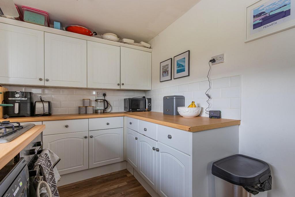 Laburnum Way 49-17.jpg