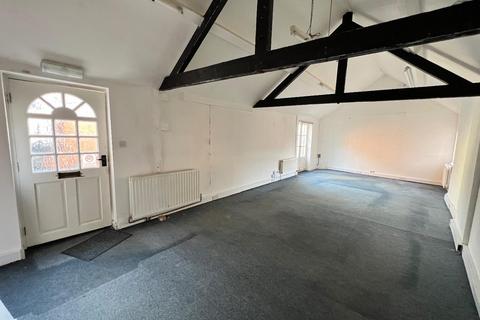 Office to rent - OFFICE SPACE Bakehouse/Market Hill, Rothwell, Kettering