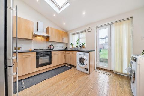 3 bedroom semi-detached house for sale - May Avenue, Orpington