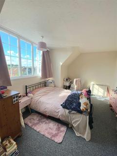 2 bedroom maisonette to rent - Bradmore Green, Herts AL9
