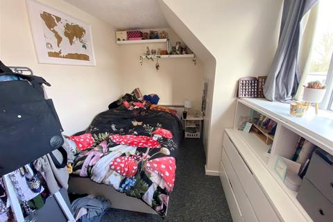 2 bedroom maisonette to rent - Bradmore Green, Herts AL9