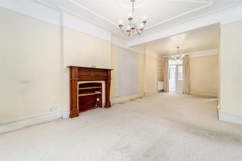 13 Creighton Road, London, W5 4SH