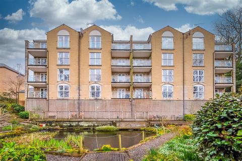 2 bedroom apartment for sale, Woodcroft Grange, Halifax