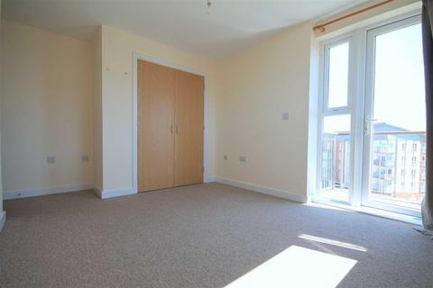 2 bedroom apartment to rent - Avenel Way, Poole