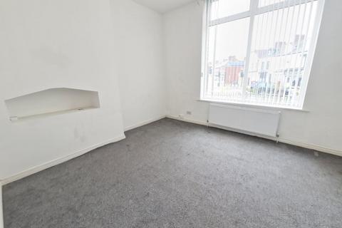 2 bedroom flat to rent, Mortimer Road, South Shields NE33