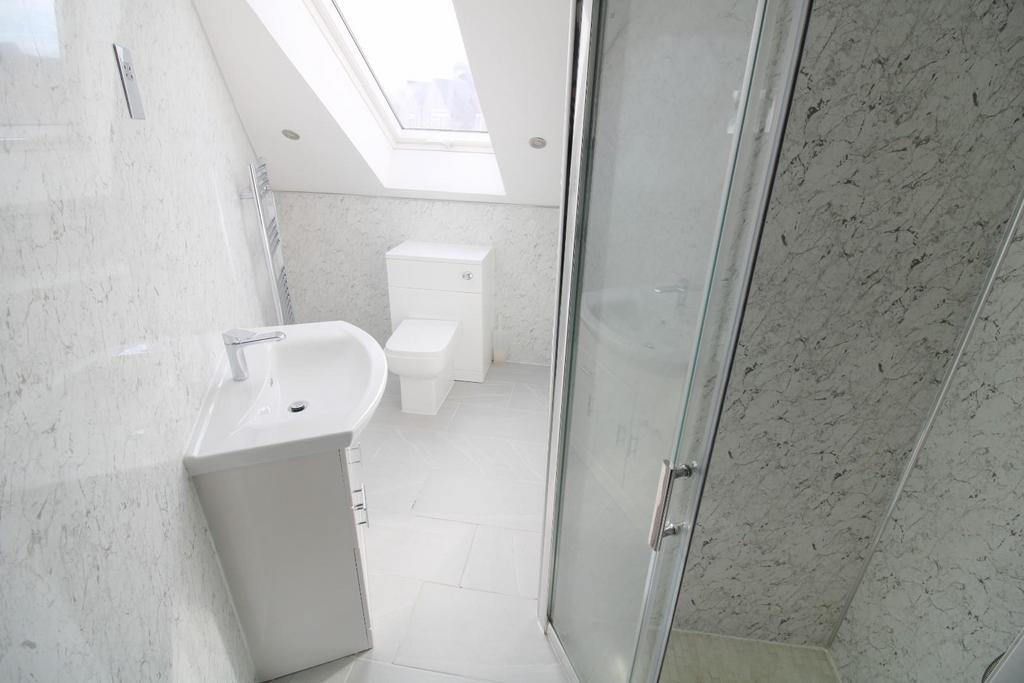 En Suite Shower Room