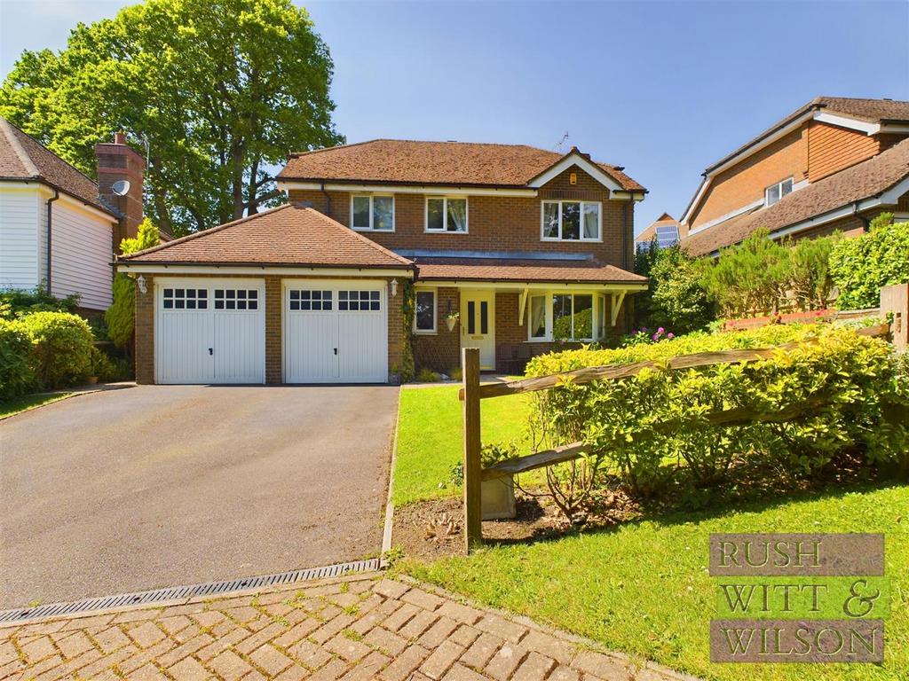 Pilgrims Way, Hastings 5 bed detached house for sale £650,000