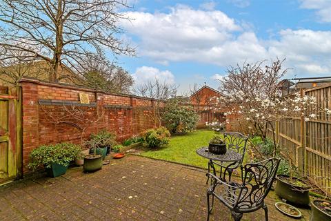 3 bedroom end of terrace house for sale, Elizabeth Court, St. Albans