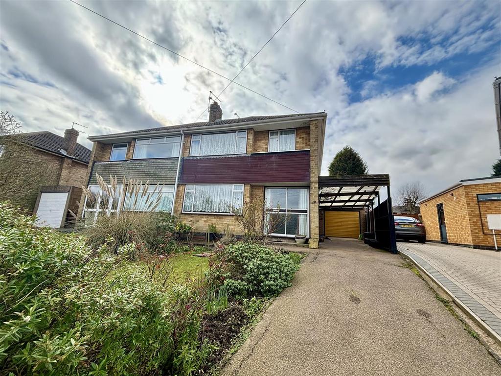 Rosslyn Road, Whitwick LE67 3 bed semidetached house for sale £215,000