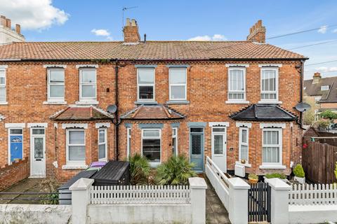 4 Penfold Road, Folkestone, CT19 6DG