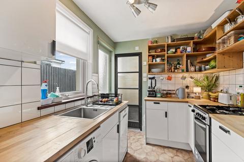 4 Penfold Road, Folkestone, CT19 6DG