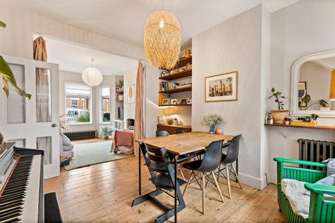 4 Penfold Road, Folkestone, CT19 6DG