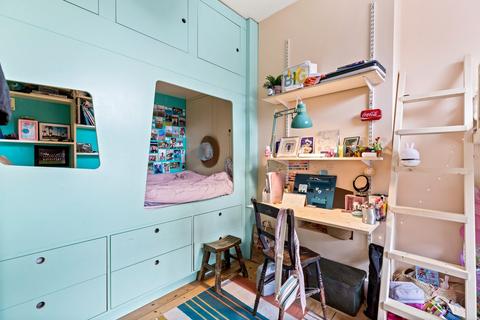 4 Penfold Road, Folkestone, CT19 6DG