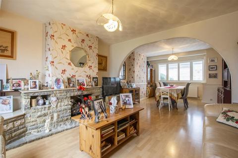 3 bedroom terraced house for sale, Lyndhurst Avenue, London