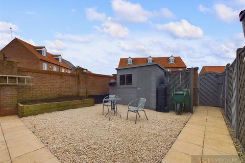 3 bedroom end of terrace house for sale - Station Road, Nafferton, Driffield