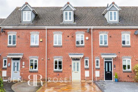 3 bedroom townhouse for sale, Keepers Wood Way, Chorley