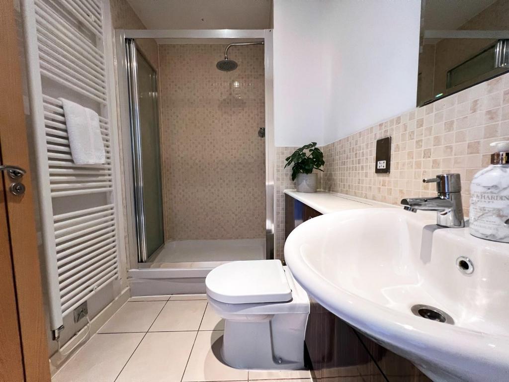 Ensuite Shower Room