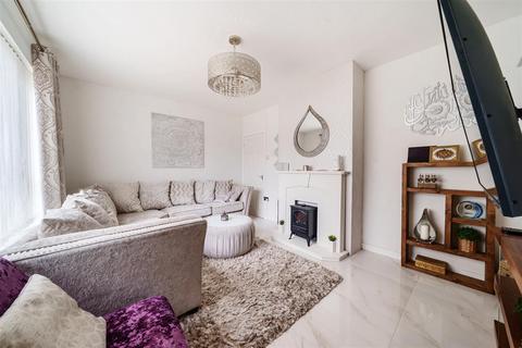 3 bedroom semi-detached house for sale - Grenfell Avenue, Gorseinon, Swansea
