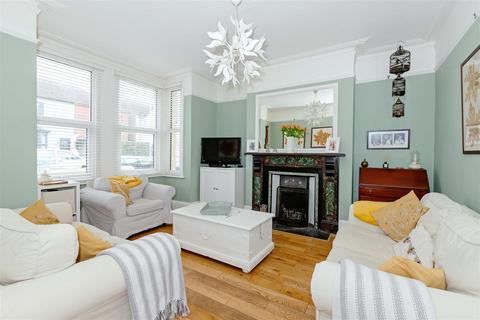 5 bedroom house for sale - Ham Road, Worthing