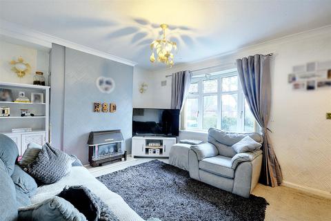 2 bedroom terraced house for sale, Woodside Road, Lenton Abbey