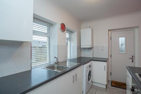 956 Carntyne Road, Glasgow, G32 6NB