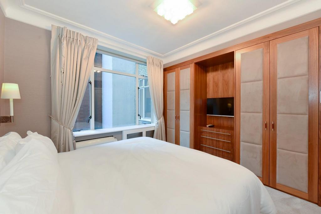 148, 55 Park Lane (10).JPG