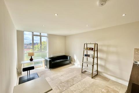 1 bedroom flat for sale, Hallfield Estate, Paddington, London