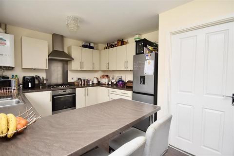 3 bedroom end of terrace house for sale, Theedway, Roman Gate, Leighton Buzzard, LU7 9RP