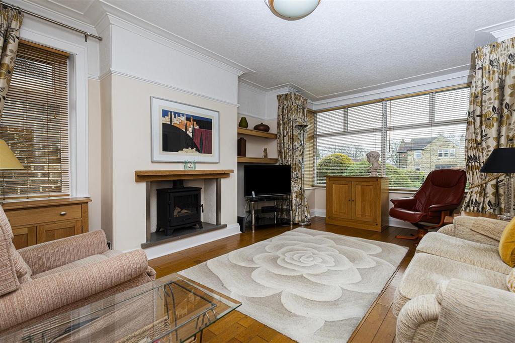Bramleys Estate Agents - Beaumont Park - Woodside