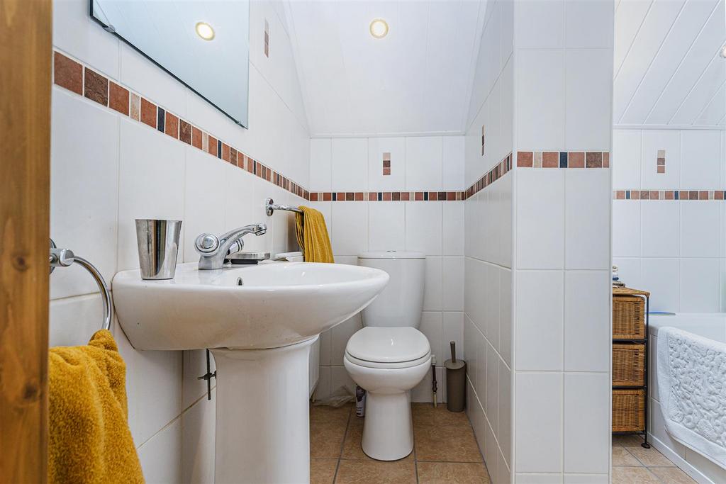 Bramleys Estate Agents - Beaumont Park - Woodside