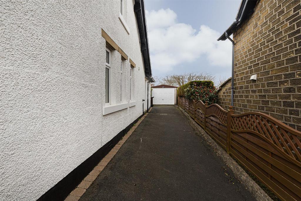 Bramleys Estate Agents - Beaumont Park - Woodside