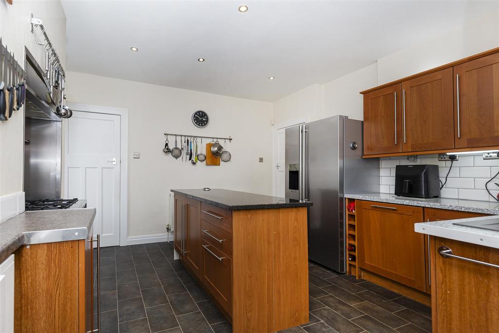 Bramleys Estate Agents - Beaumont Park - Woodside