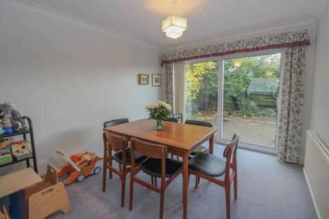 16 Birchmead, Gamlingay, Sandy, SG19 3ND