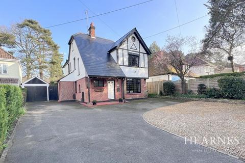 5 bedroom detached house for sale, New Road, Ferndown, BH22