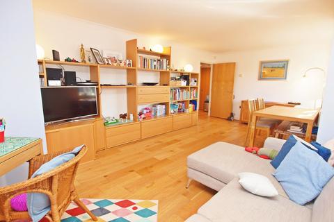 2 bedroom flat for sale, Albemarle Road, Beckenham, BR3