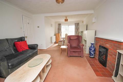 3 bedroom detached house for sale, Senwick Drive, Wellingborough NN8