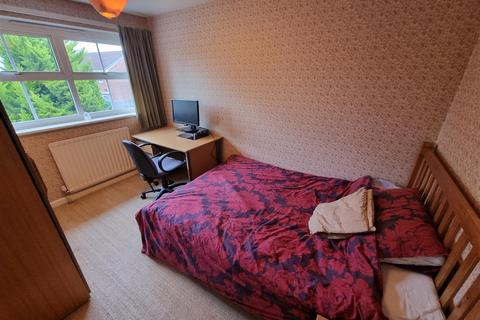 35 Bach Mill Drive, Birmingham, B28 0XN