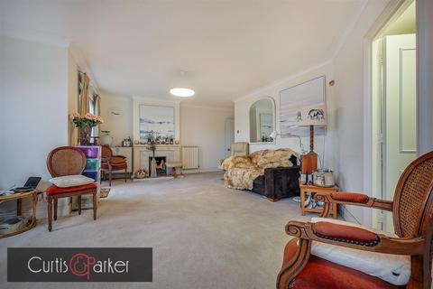 2 bedroom apartment for sale, Lower Mall, London. W6