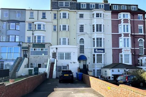 2 bedroom flat for sale, Queens Parade, Scarborough