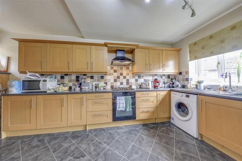 3 bedroom terraced house for sale, Staghills Road, Newchurch, Rossendale