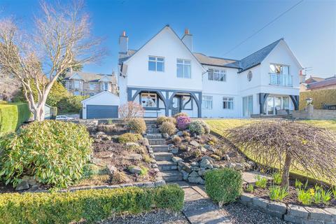 25 Brompton Terrace, Perth, PH2 7AE