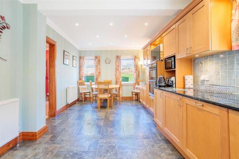 25 Brompton Terrace, Perth, PH2 7AE