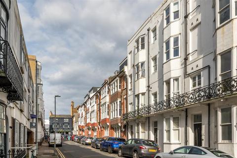 6 bedroom apartment for sale, Burlington Street, Brighton