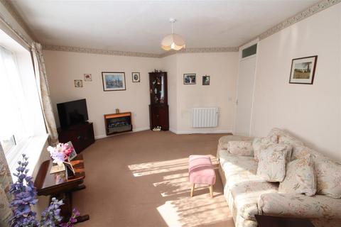 2 bedroom maisonette for sale, Lunedale Road, Dartford