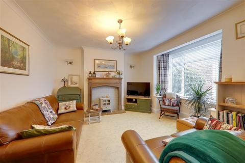 3 bedroom semi-detached house for sale, Broadwater Way, Broadwater, Worthing