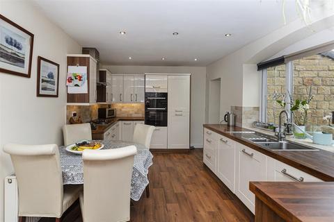 4 bedroom detached house for sale, New Hey Road, Rastrick, Brighouse