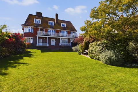 2 bedroom flat for sale, North Foreland Avenue, Broadstairs, CT10